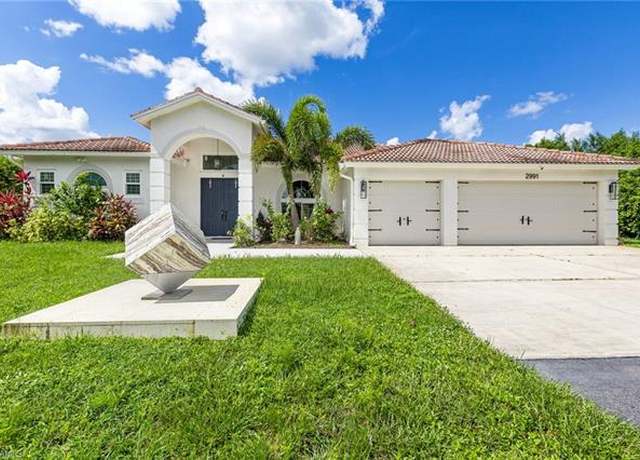 Property at 2991 20th Ave NE, Naples, FL 34120, 3 beds, 2 baths