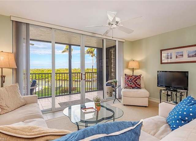 Property at 17 Bluebill Ave #203, Naples, FL 34108, 2 beds, 2 baths