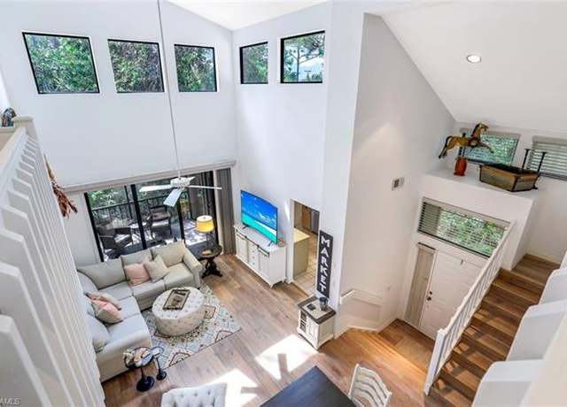 Property at 27100 Oakwood Lake Dr, Bonita Springs, FL 34134, 3 beds, 3 baths