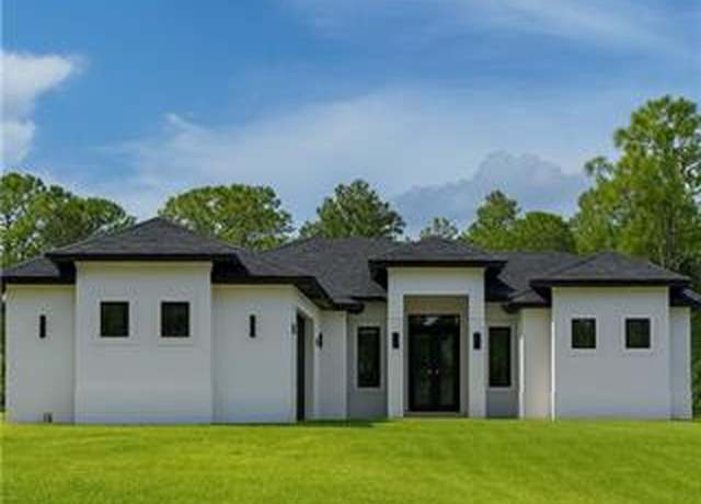 Property at 3780 6th Ave SE, Naples, FL 34117, 4 beds, 3 baths