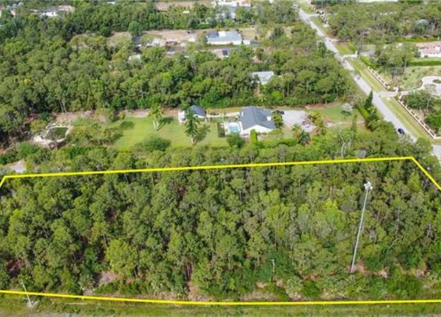Property at 620 Soll St, Naples, FL 34109