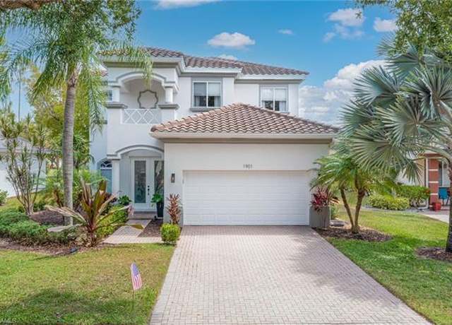 Property at 1901 Par Dr, Naples, FL 34120, 4 beds, 2.5 baths