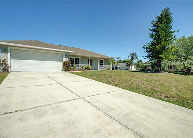 Property at 215 SW 13th St, Cape Coral, FL 33991, 3 beds, 2 baths