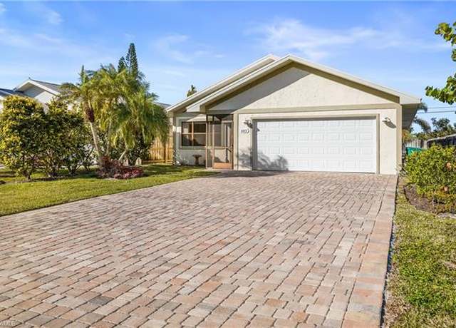 Property at 683 96th Ave N, Naples, FL 34108, 3 beds, 2 baths