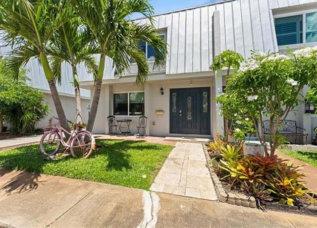 Property at 4920 Hawaii Blvd #13, Naples, FL 34112, 3 beds, 2 baths