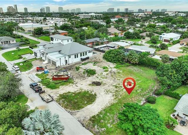 Property at 1081 Morningside Dr, Naples, FL 34103