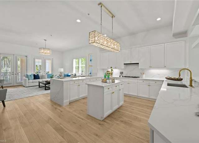 Property at 2882 Castillo Ct #103, Naples, FL 34109, 3 beds, 2 baths