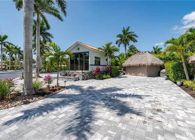 Property at 13613 Snapper Ln, Naples, FL 34114