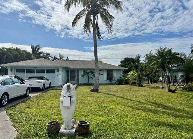 Property at 3573 Bailes St, Bonita Springs, FL 34134, 2 beds, 2 baths