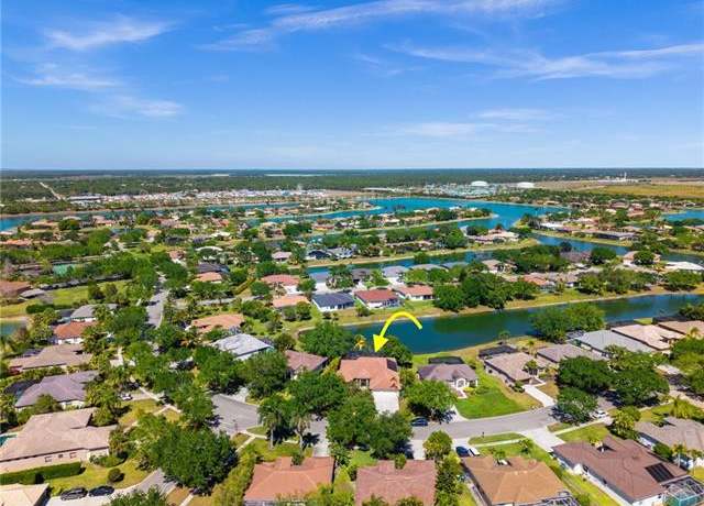 Property at 900 Grand Rapids Blvd, Naples, FL 34120, 4 beds, 3 baths