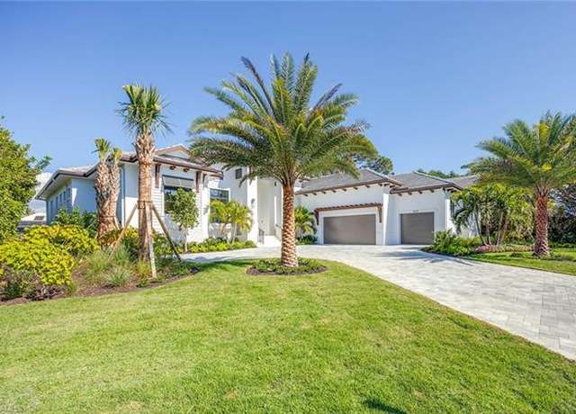 Property at 4112 Willowhead Way, Naples, FL 34103, 4 beds, 5 baths