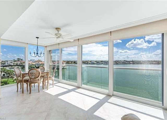 Property at 3500 Gulf Shore Blvd N #509, Naples, FL 34103, 3 beds, 2 baths
