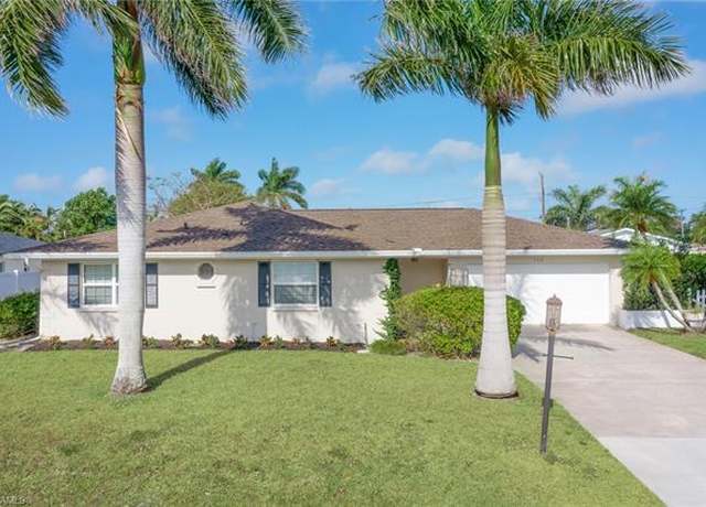 Property at 155 Flame Vine Dr, Naples, FL 34110, 3 beds, 2 baths