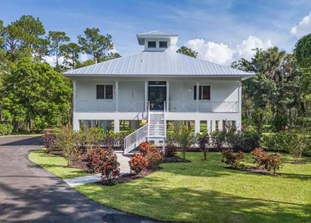 Property at 1041 20th Ave NE, Naples, FL 34120, 3 beds, 3 baths