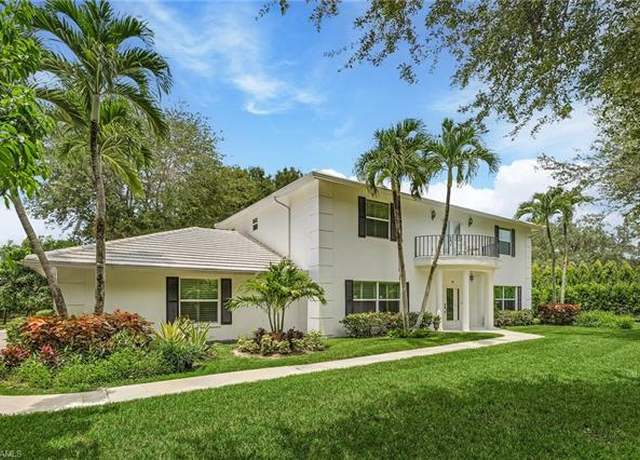 Property at 7395 Stonegate Dr, Naples, FL 34109, 4 beds, 3.5 baths