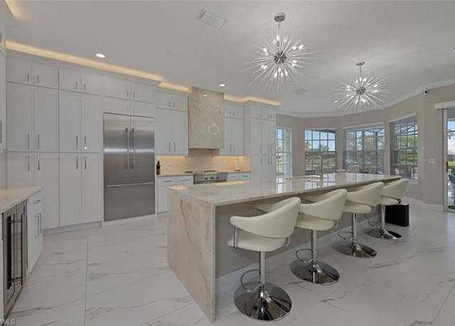 Property at 2722 Olde Cypress Dr, Naples, FL 34119, 3 beds, 2.5 baths