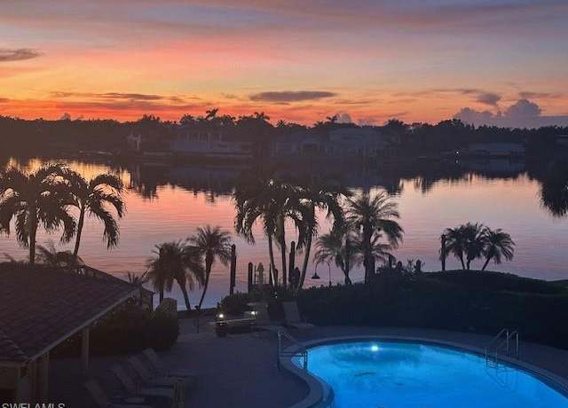 Property at 3500 Gulf Shore Blvd N #307, Naples, FL 34103, 2 beds, 2 baths