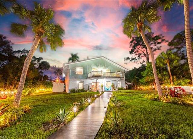 Property at 27237 Rio Vista Cir, Bonita Springs, FL 34135, 6 beds, 5.5 baths