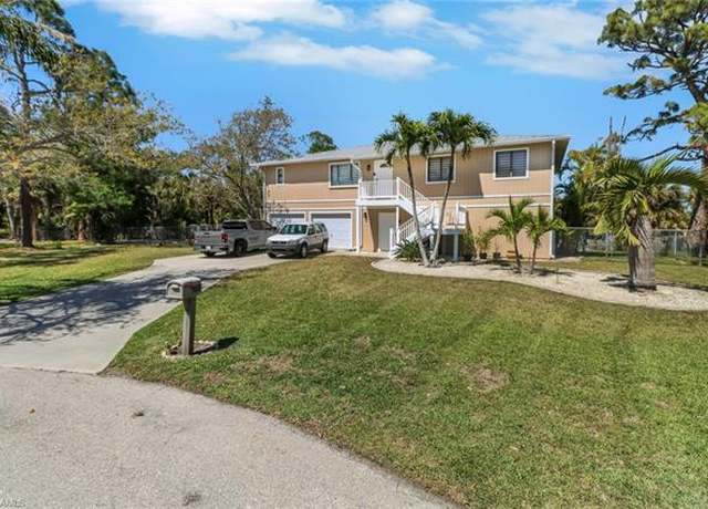 Property at 4764 Pembrooke Ln, Bonita Springs, FL 34134, 3 beds, 2 baths
