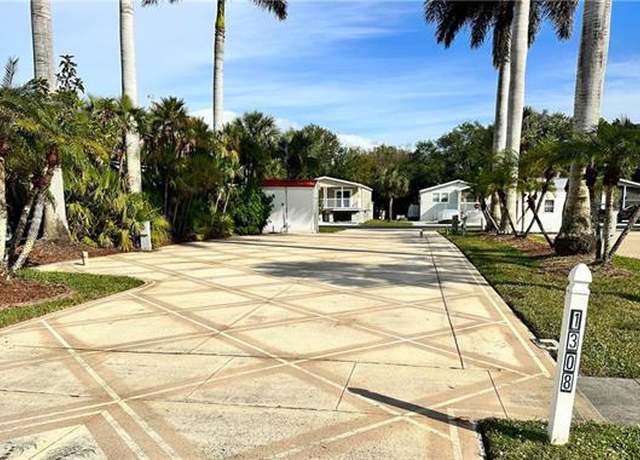Property at 1308 Amethyst Lake Ln, Naples, FL 34114