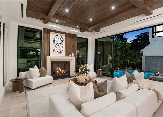 Property at 273 10th Ave S, Naples, FL 34102, 5 beds, 6 baths