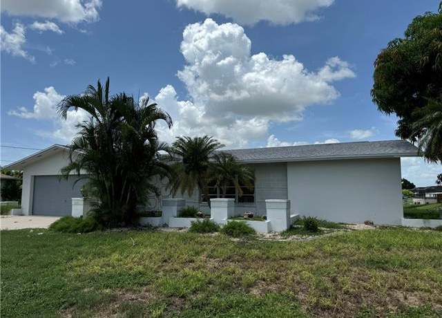 Property at 1741 SE 29th Ln, Cape Coral, FL 33904, 3 beds, 2 baths