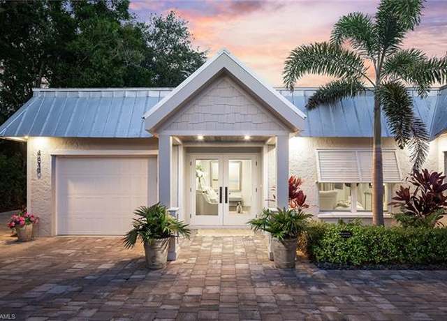 Property at 4830 West Blvd, Naples, FL 34103, 3 beds, 3 baths