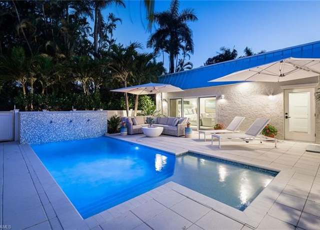 Property at 4830 West Blvd, Naples, FL 34103, 3 beds, 3 baths