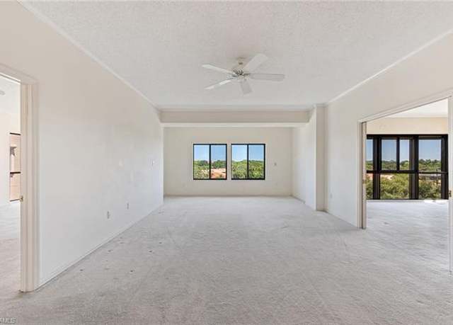 Property at 900 Arbor Lake Dr Unit 9-501, Naples, FL 34110, 2 beds, 2.5 baths