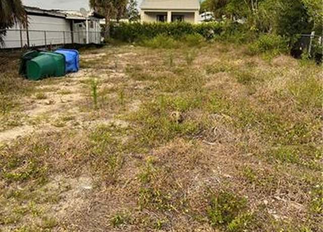 Property at 3967 New Moon Ct, Naples, FL 34112