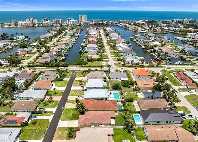 Property at 519 99th Ave N, Naples, FL 34108, 3 beds, 2 baths