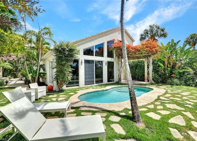 Property at 27571 Riverbank Dr, Bonita Springs, FL 34134, 4 beds, 3 baths