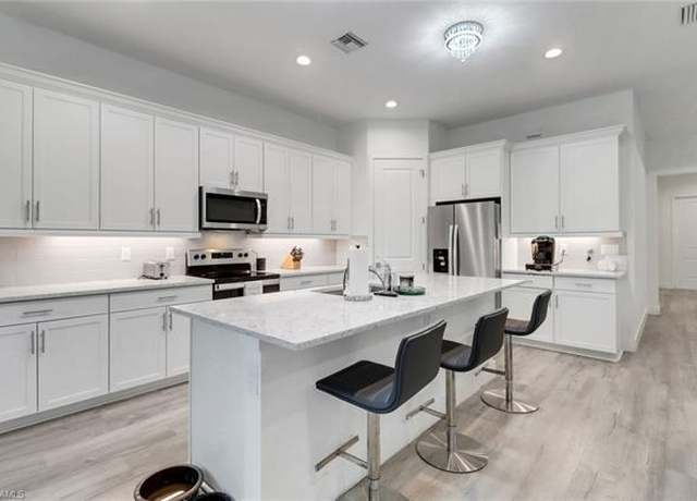Property at 3320 41st Ave NE, Naples, FL 34120, 3 beds, 2 baths