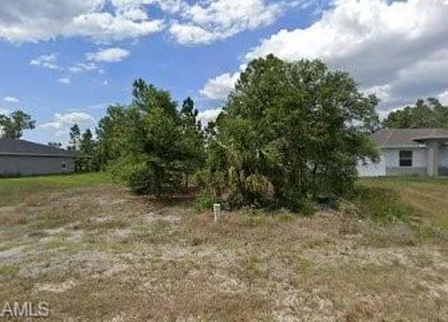 Property at 439 Redwing St, Lehigh Acres, FL 33974