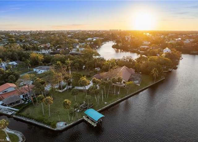 Property at 27557 Shore Dr, Bonita Springs, FL 34134, 3 beds, 3.5 baths