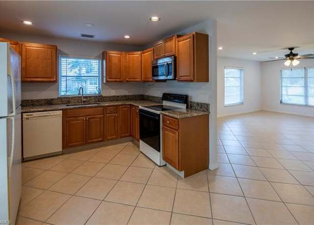 Property at 180 Cypress Way E Unit B212, Naples, FL 34110, 2 beds, 2 baths