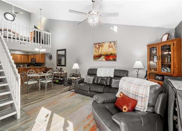 Property at 8913 Somerset Blvd, Fort Myers, FL 33919, 2 beds, 2 baths