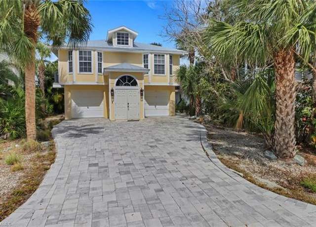 Property at 779 Park Ave, Naples, FL 34110, 3 beds, 3 baths