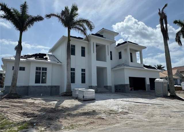 Property at 888 Banyan Ct, Marco Island, FL 34145, 4 beds, 4.5 baths