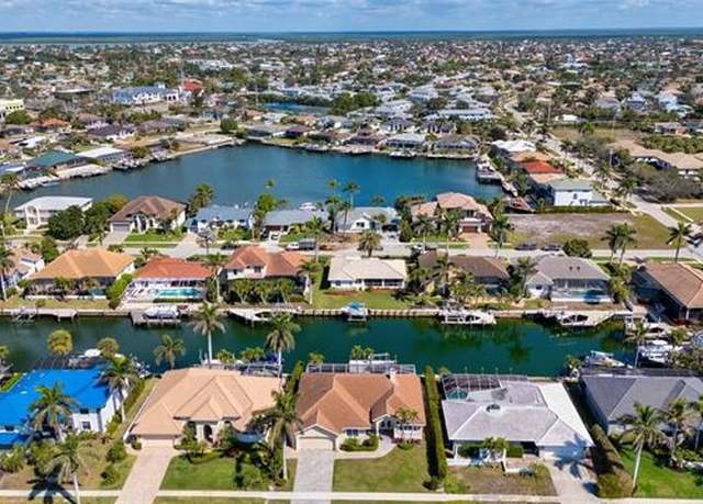 Property at 1144 Whiteheart Ct, Marco Island, FL 34145, 3 beds, 3 baths