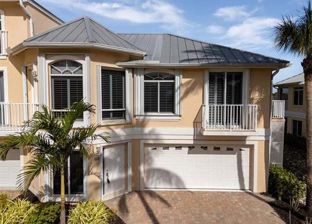 Property at 271 N Lenell Rd Unit 6D, Fort Myers Beach, FL 33931, 3 beds, 2.5 baths