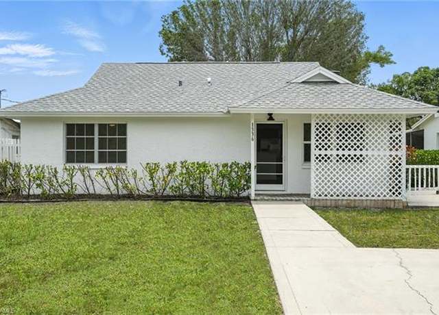 Property at 1336 Highlands Dr, Naples, FL 34103, 3 beds, 2 baths