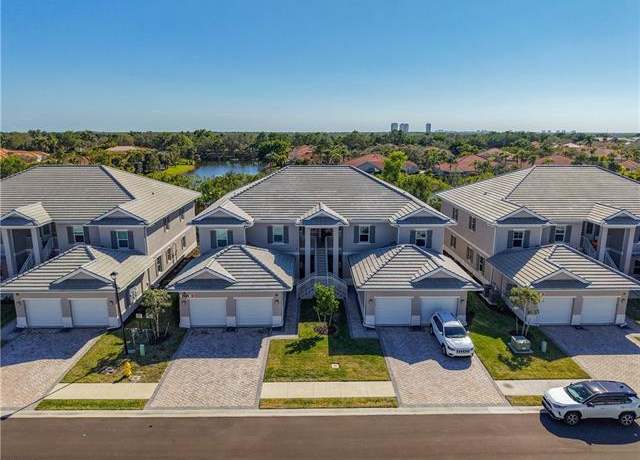 Property at 274 Indies Dr E, Naples, FL 34114, 3 beds, 2 baths