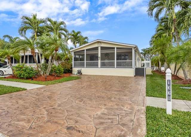Property at 1328 Amethyst Lake Ln, Naples, FL 34114, 2 beds, 2 baths