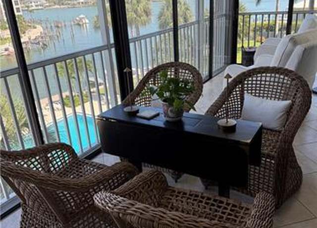 Property at 2880 Gulf Shore Blvd N #404, Naples, FL 34103, 2 beds, 2 baths
