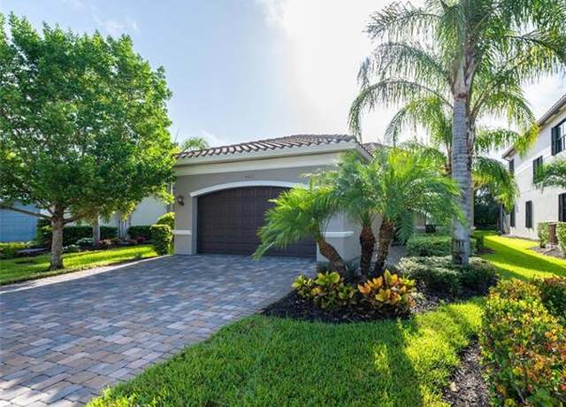 Property at 4462 Crimson Ave, Naples, FL 34119, 3 beds, 2.5 baths