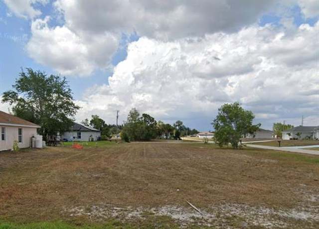 Property at 105 NW 14th St, Cape Coral, FL 33993