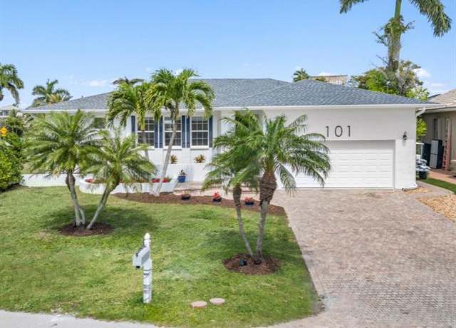 Property at 101 San Salvador St, Naples, FL 34113, 3 beds, 2.5 baths