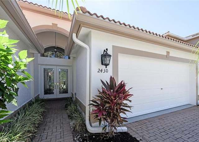 Property at 2430 Butterfly Palm Dr, Naples, FL 34119, 3 beds, 2 baths