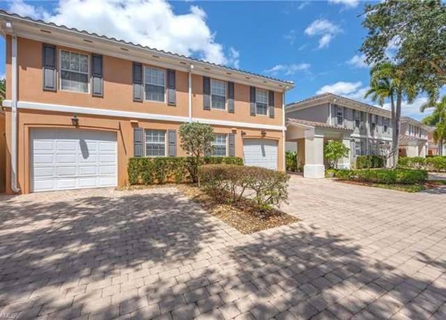 Property at 5831 Cove Cir, Naples, FL 34119, 3 beds, 2.5 baths